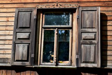 Mietminderungsanspruch bei verwittertem Zustand der Holz-Außenfenster?