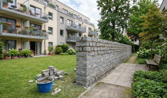 Genehmigung einer baulichen Veränderung: Wann ein Mauer-Beschluss gültig ist